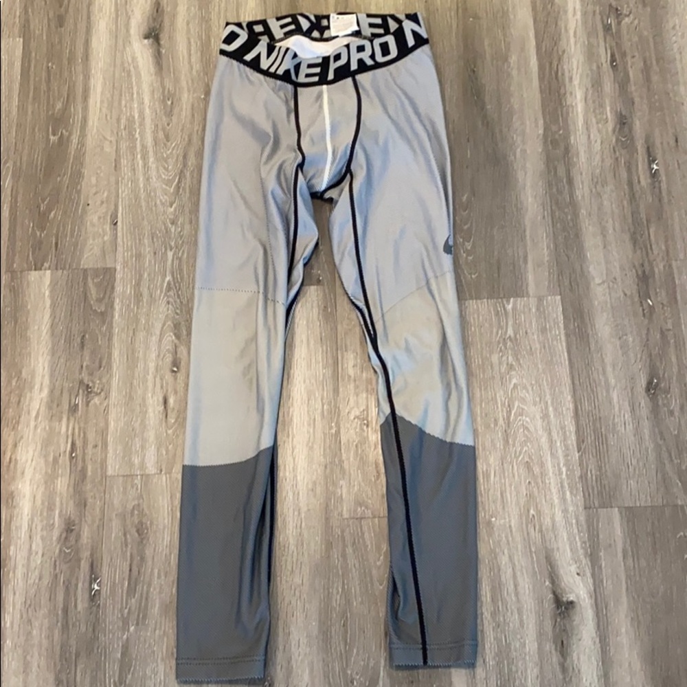 Compression leggings